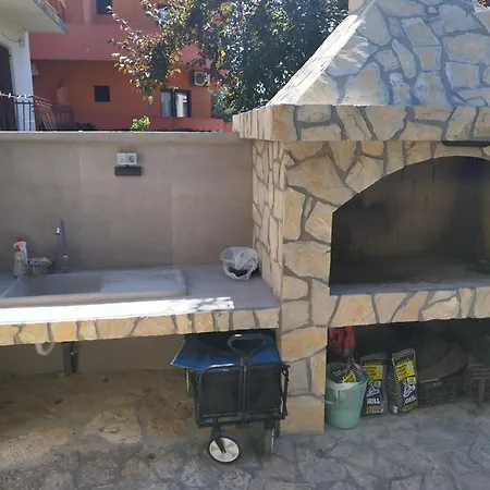Apartman Lucia Biograd Biograd Na Moru