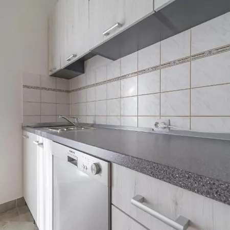Apartment Lucia Biograd *