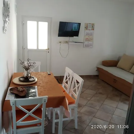Apartment Lucia Biograd *