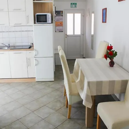 Lucia Biograd Apartment *