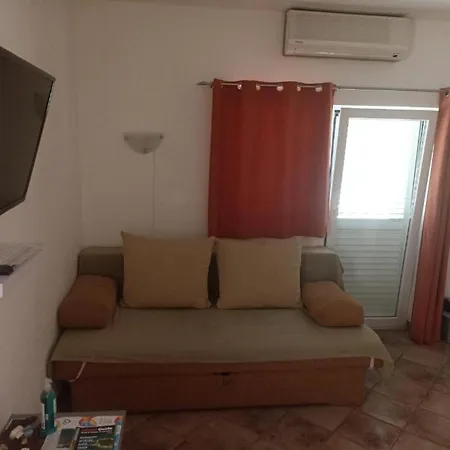 Apartment Lucia Biograd *