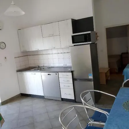 Lucia Biograd Apartment