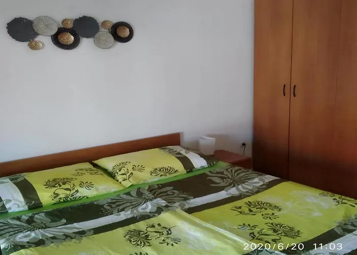 Lucia Biograd דירה