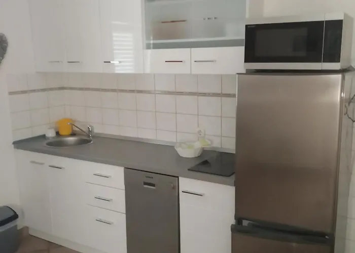 Lucia Biograd Apartament *